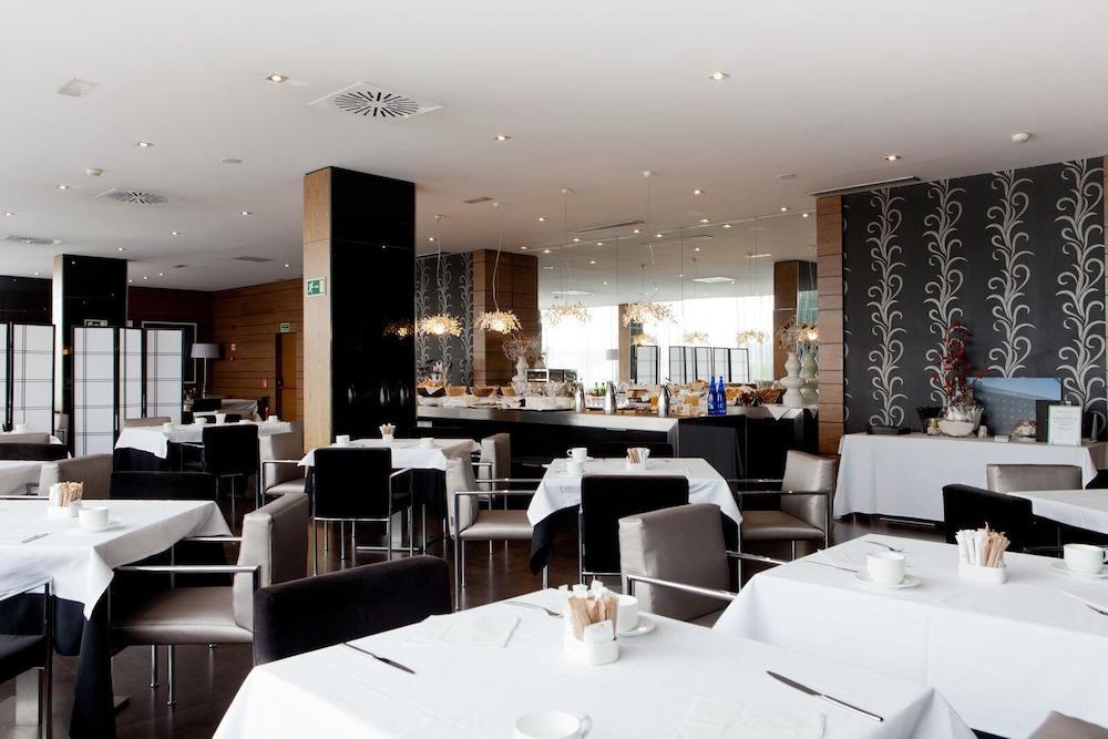Hotel Ciudad De מוסטולס מראה חיצוני תמונה