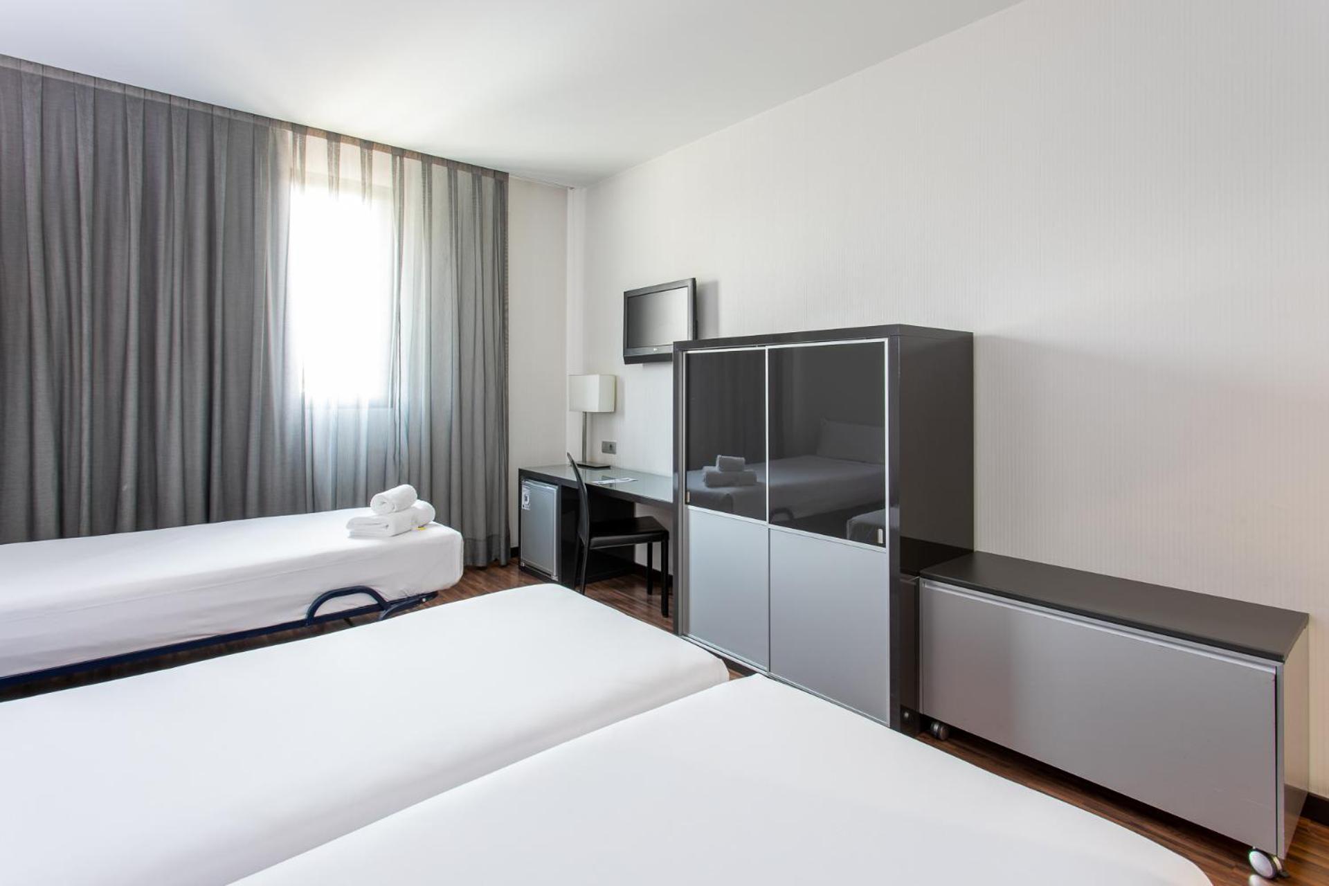 Hotel Ciudad De מוסטולס מראה חיצוני תמונה