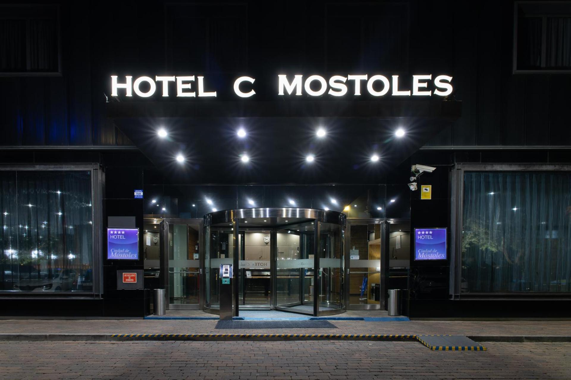 Hotel Ciudad De מוסטולס מראה חיצוני תמונה