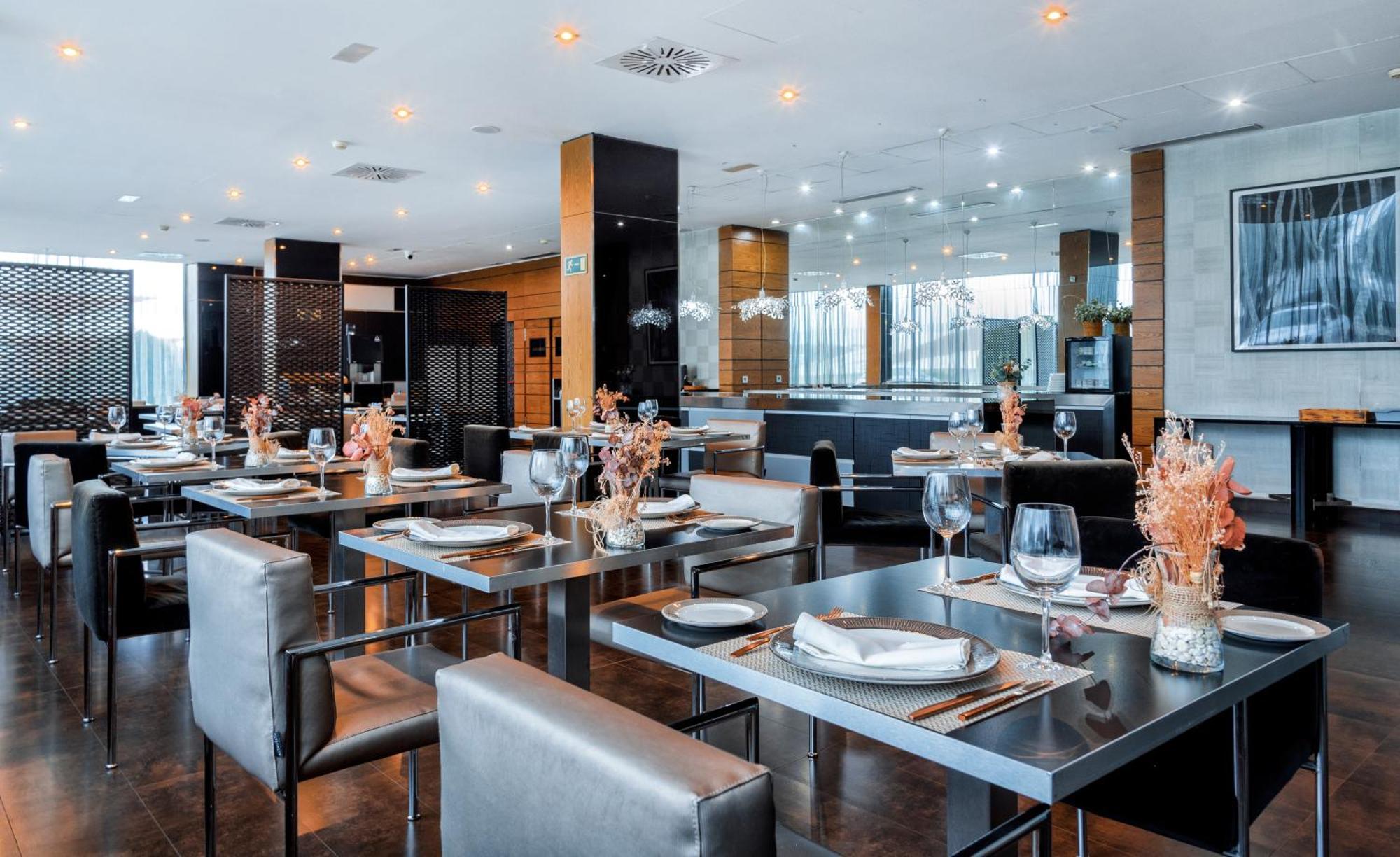 Hotel Ciudad De מוסטולס מראה חיצוני תמונה