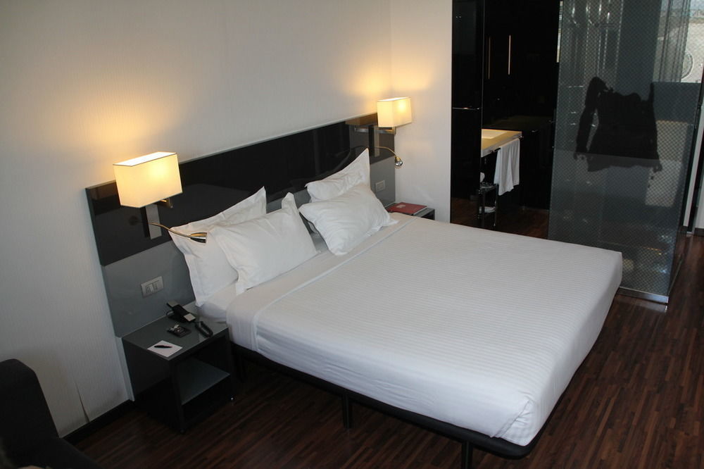 Hotel Ciudad De מוסטולס מראה חיצוני תמונה