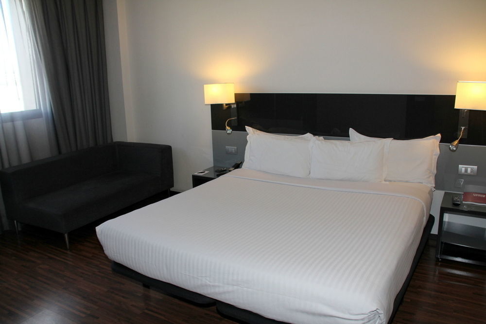 Hotel Ciudad De מוסטולס מראה חיצוני תמונה