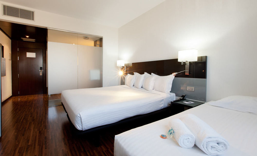 Hotel Ciudad De מוסטולס מראה חיצוני תמונה